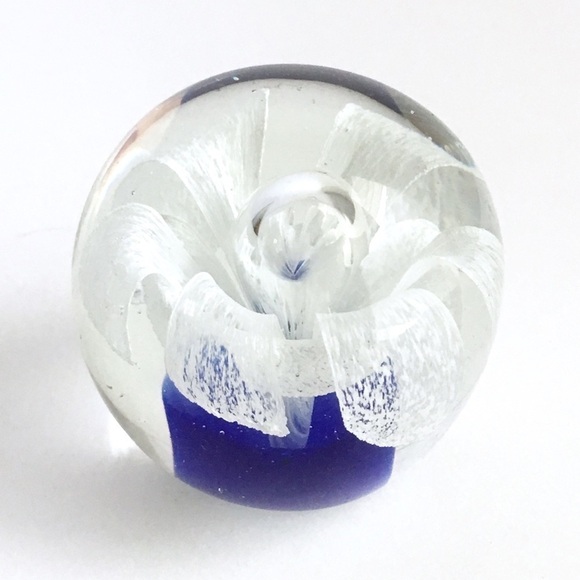 Vintage Art Glass Embedded Flower Paperweight - Picture 9 of 9